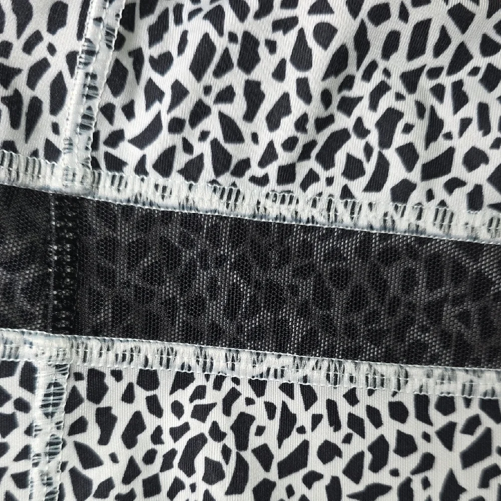 lululemon athletica sleek black